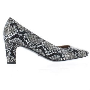 Vionic pumps- Mia Snake Natural; Size 8 wide
